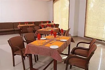 Oyo 1079 Ashirwad Heritage Resort Kumarakom