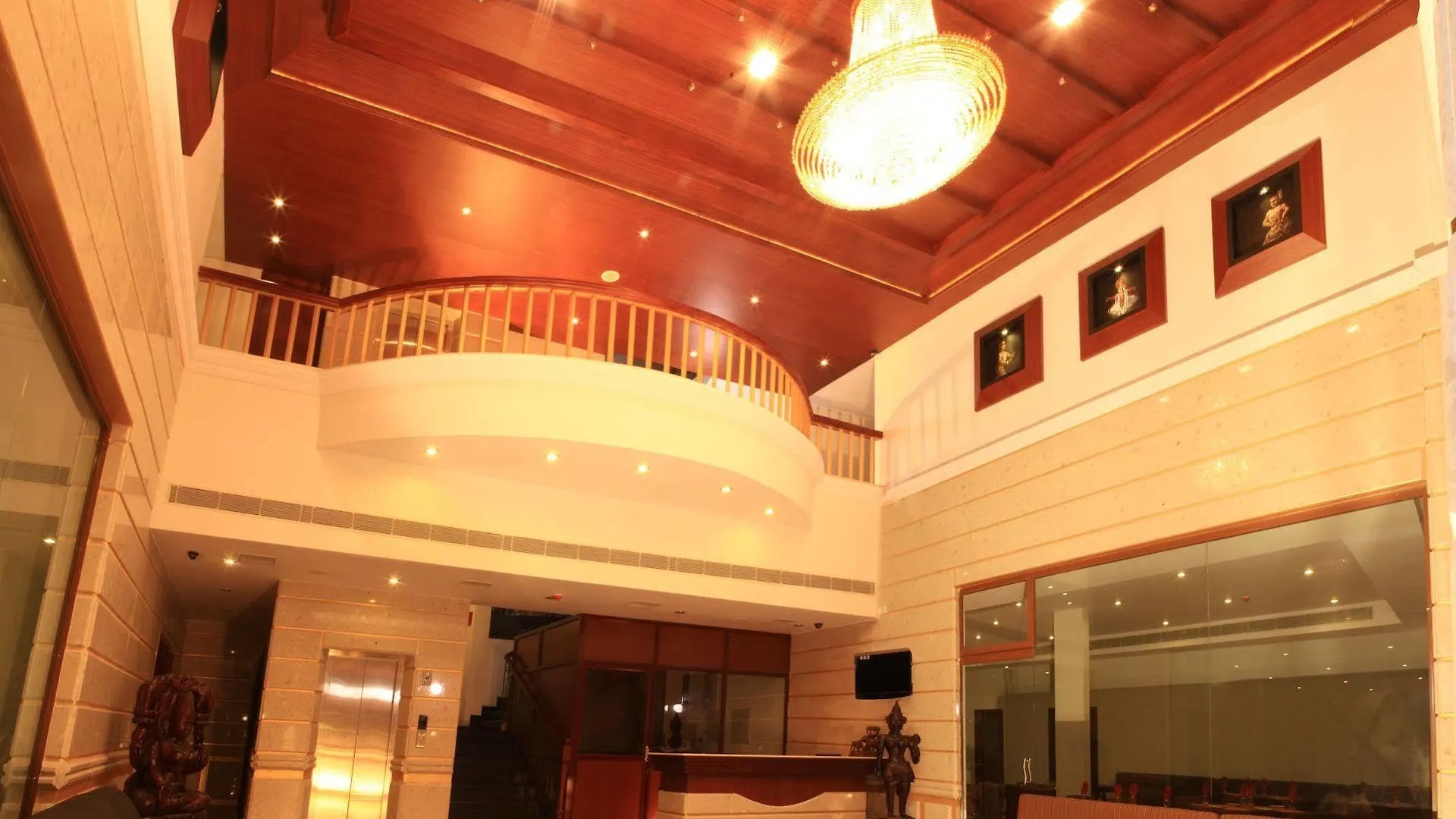 Oyo 1079 Ashirwad Heritage Resort Kumarakom